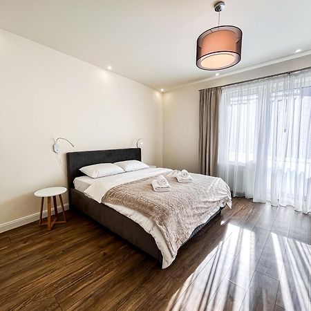 בראשוב La Teatru - 2Bd Apartment Near Theatre And Old Town מראה חיצוני תמונה