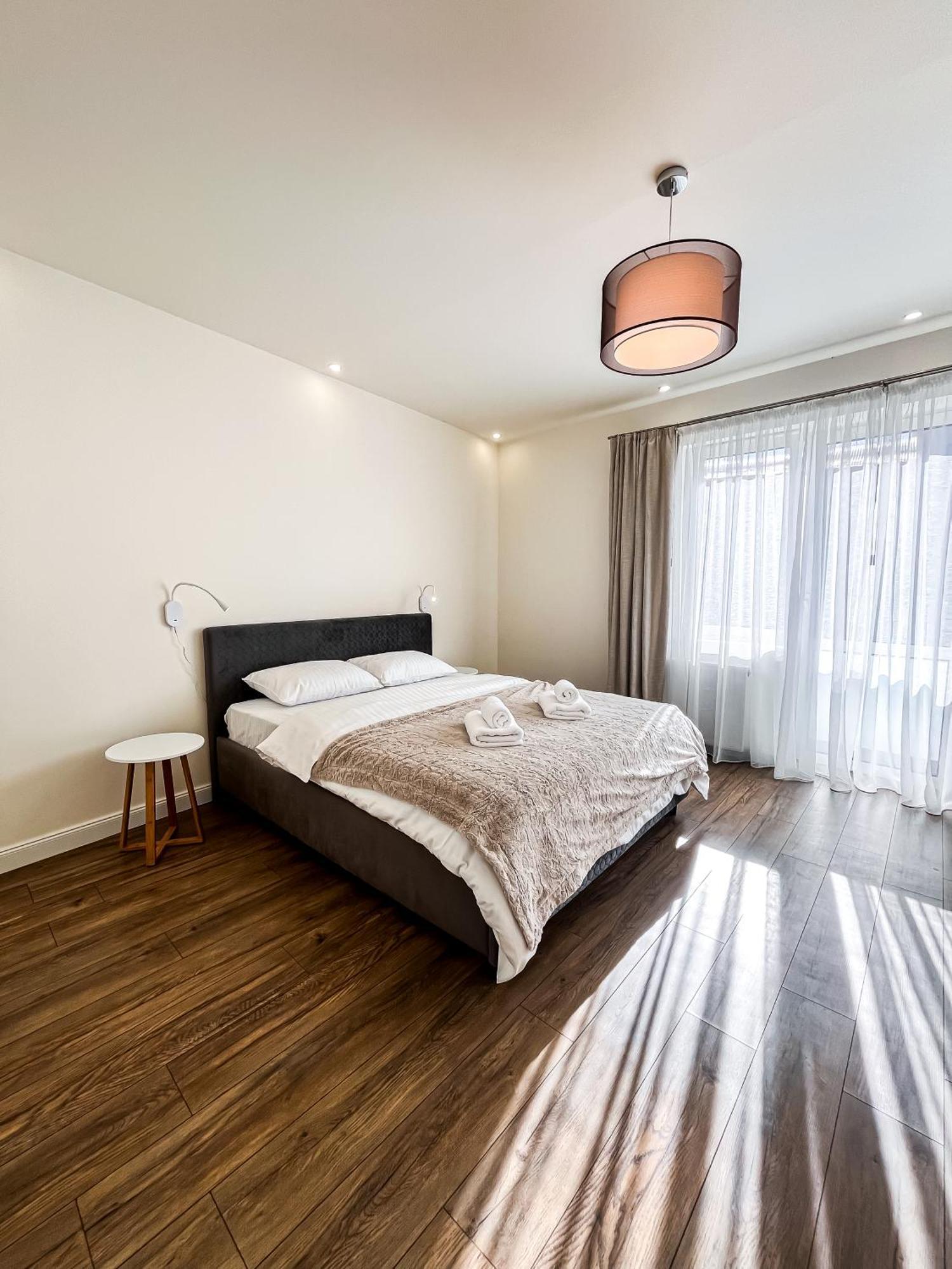 בראשוב La Teatru - 2Bd Apartment Near Theatre And Old Town מראה חיצוני תמונה